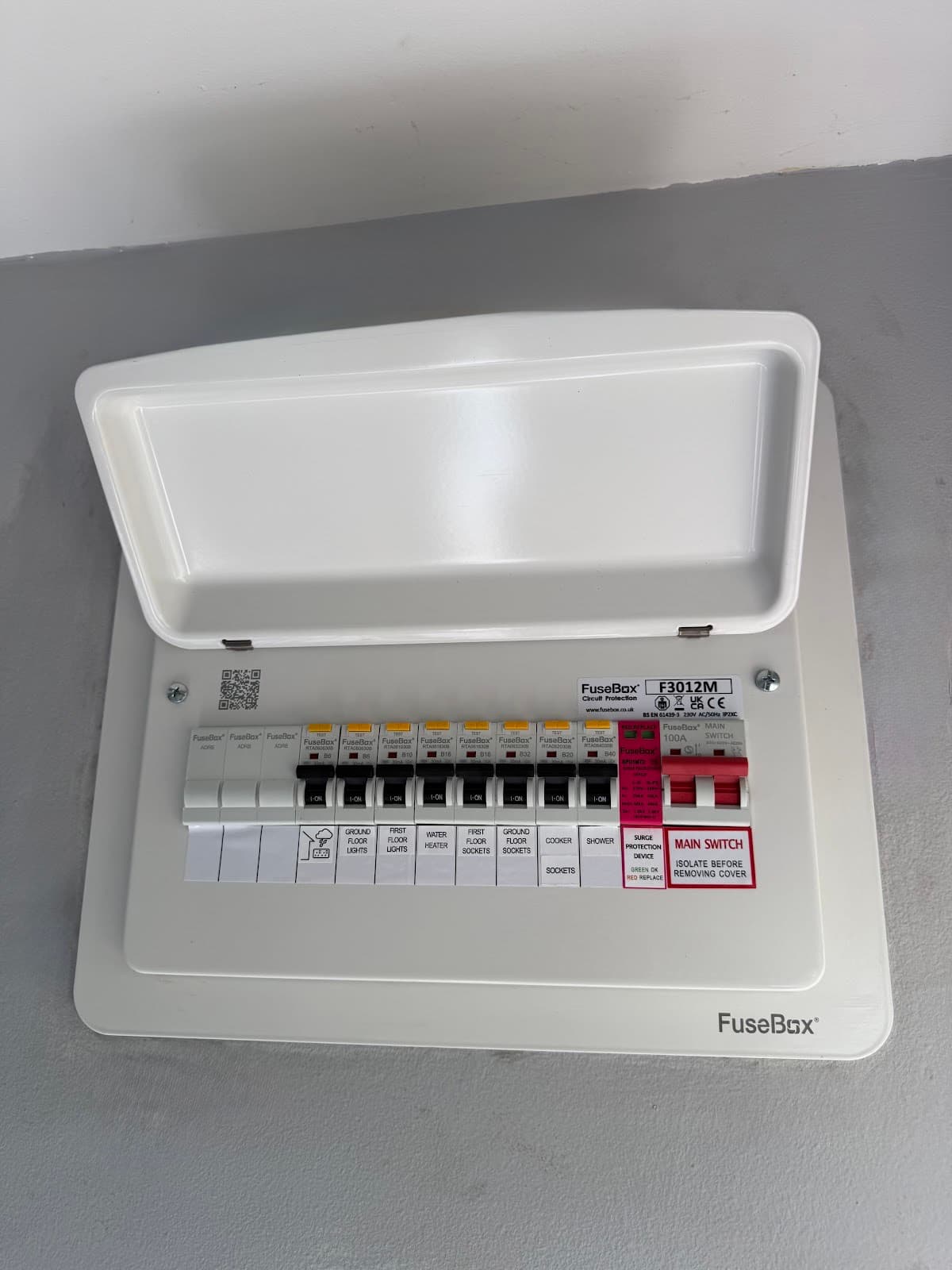 New FuseBox consumer unit, neatly wired and fully labelled